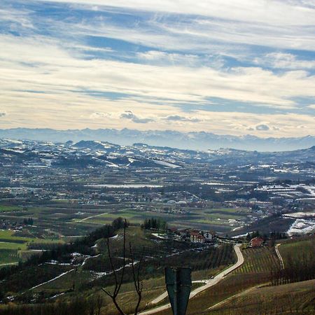 Vista Langhe - Cerratohouses Guarene Bagian luar foto